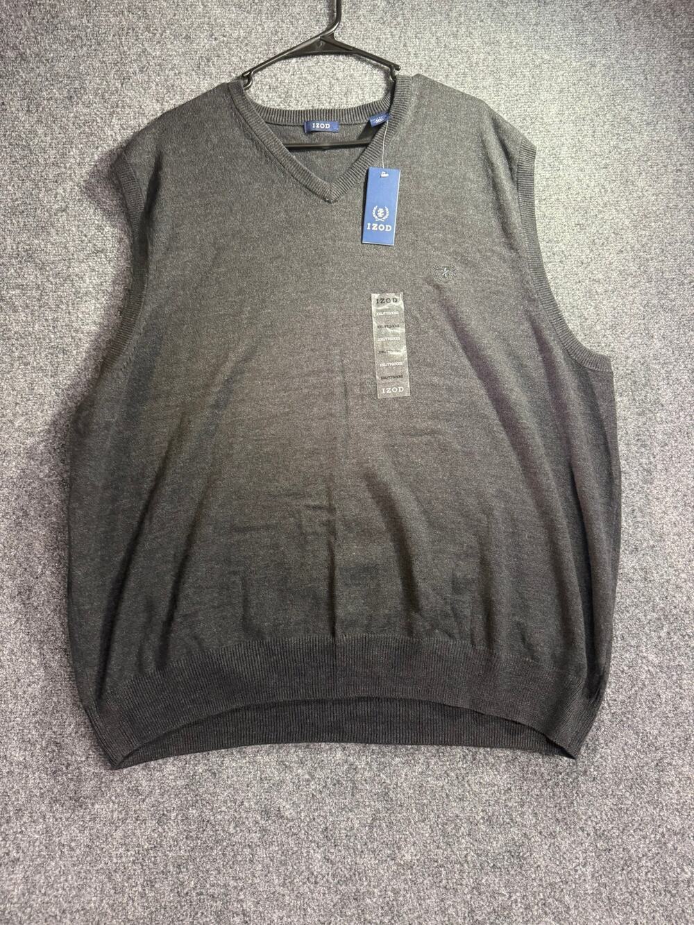 IZOD Men's Black Heather V-Neck Essentials Sweater Vest Size 2X-LARGE NWT